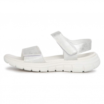 Sports Shoes & Floaters